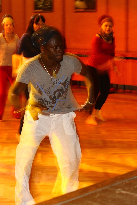 Fotografie z Afrodance workshopu s Mauricem Yekou